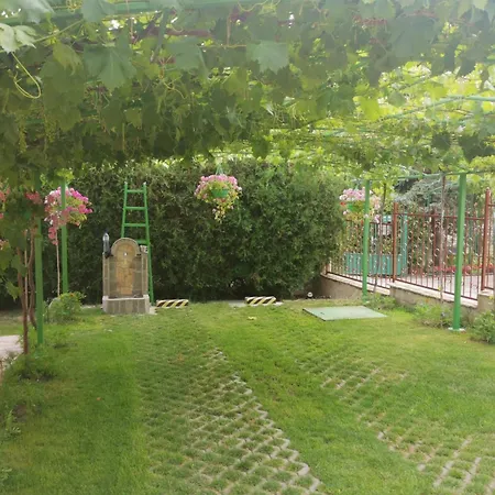 Affordable With Bbq 5 Min Drive From Lusi 3* Varna