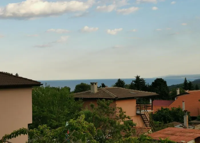 Panzió Affordable With Bbq 5 Min Drive From Lusi