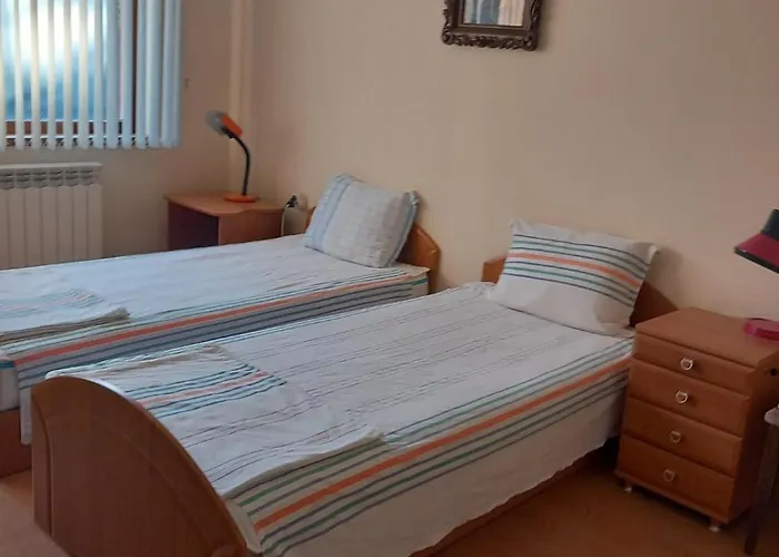 Panzió Affordable With Bbq 5 Min Drive From Lusi