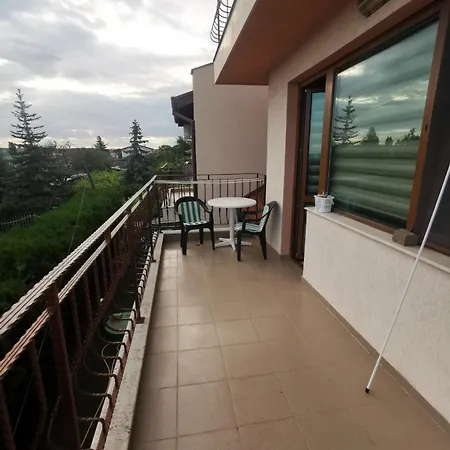 Affordable With Bbq 5 Min Drive From Lusi Frühstückspension