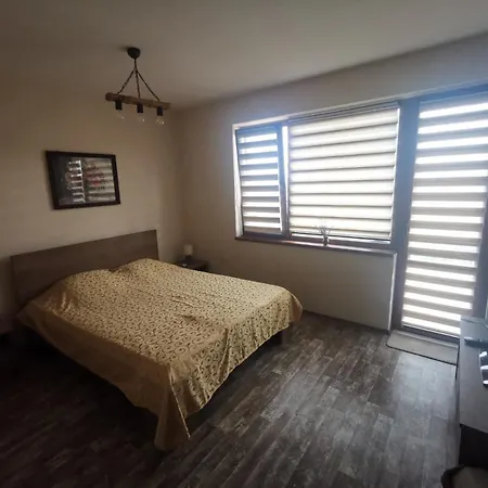 Affordable With Bbq 5 Min Drive From Lucy Bed and breakfast Varna
