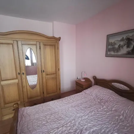 Affordable With Bbq 5 Min Drive From Lusi 3* 瓦爾納