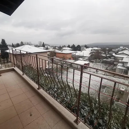 Affordable With Bbq 5 Min Drive From Lusi Frühstückspension Warna