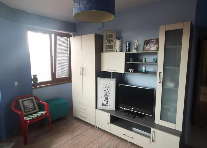 Affordable With Bbq 5 Min Drive From Lusi 住宿加早餐酒店 3*