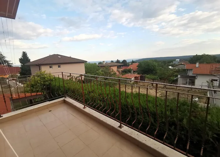 Affordable With Bbq 5 Min Drive From Lusi